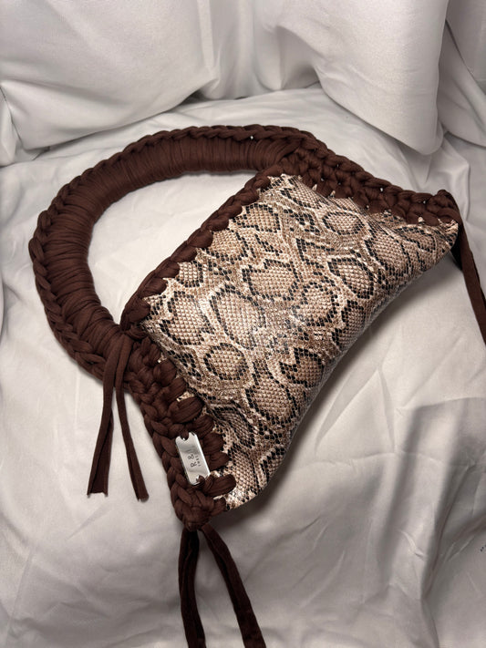The Dusk Bag… with a Twist